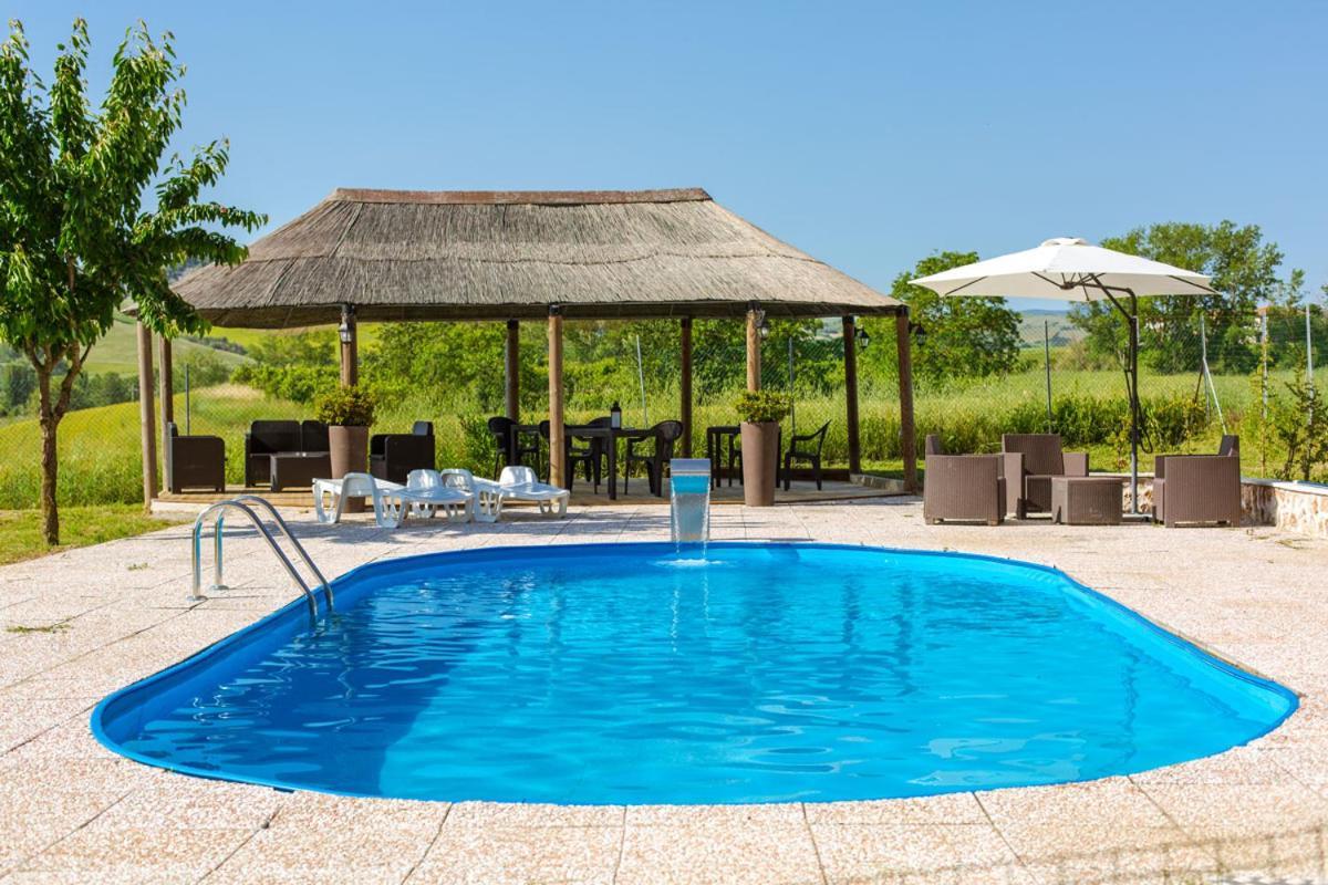 Agriturismo Molino Nuovo كاستيل سان بييترو تي المظهر الخارجي الصورة